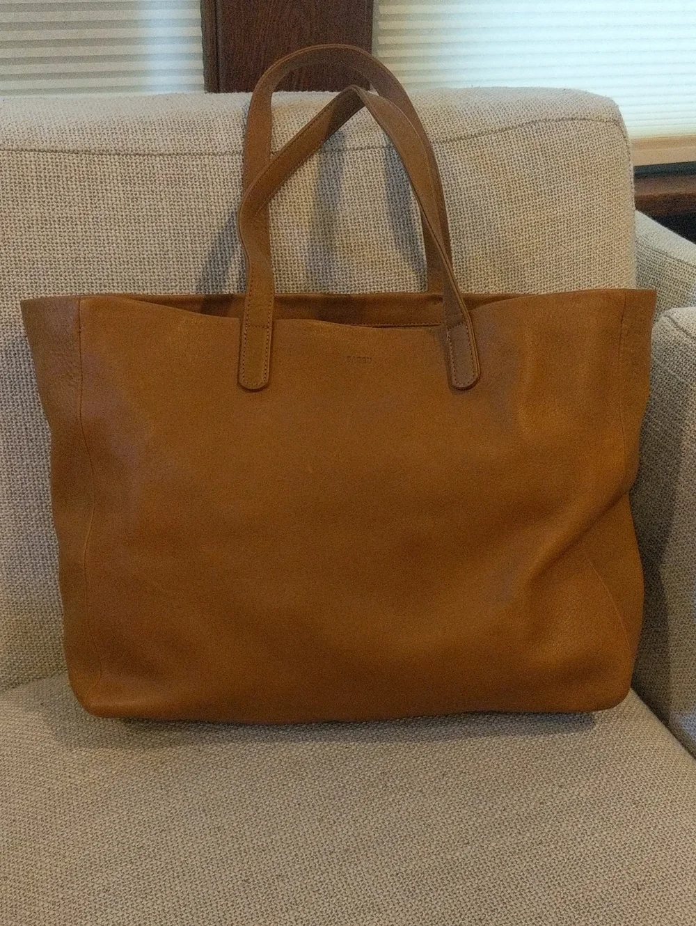 ✨ RARE FIND: Vintage USA BAGGU Minimalist Leather Tote in Saddle Tan ✨